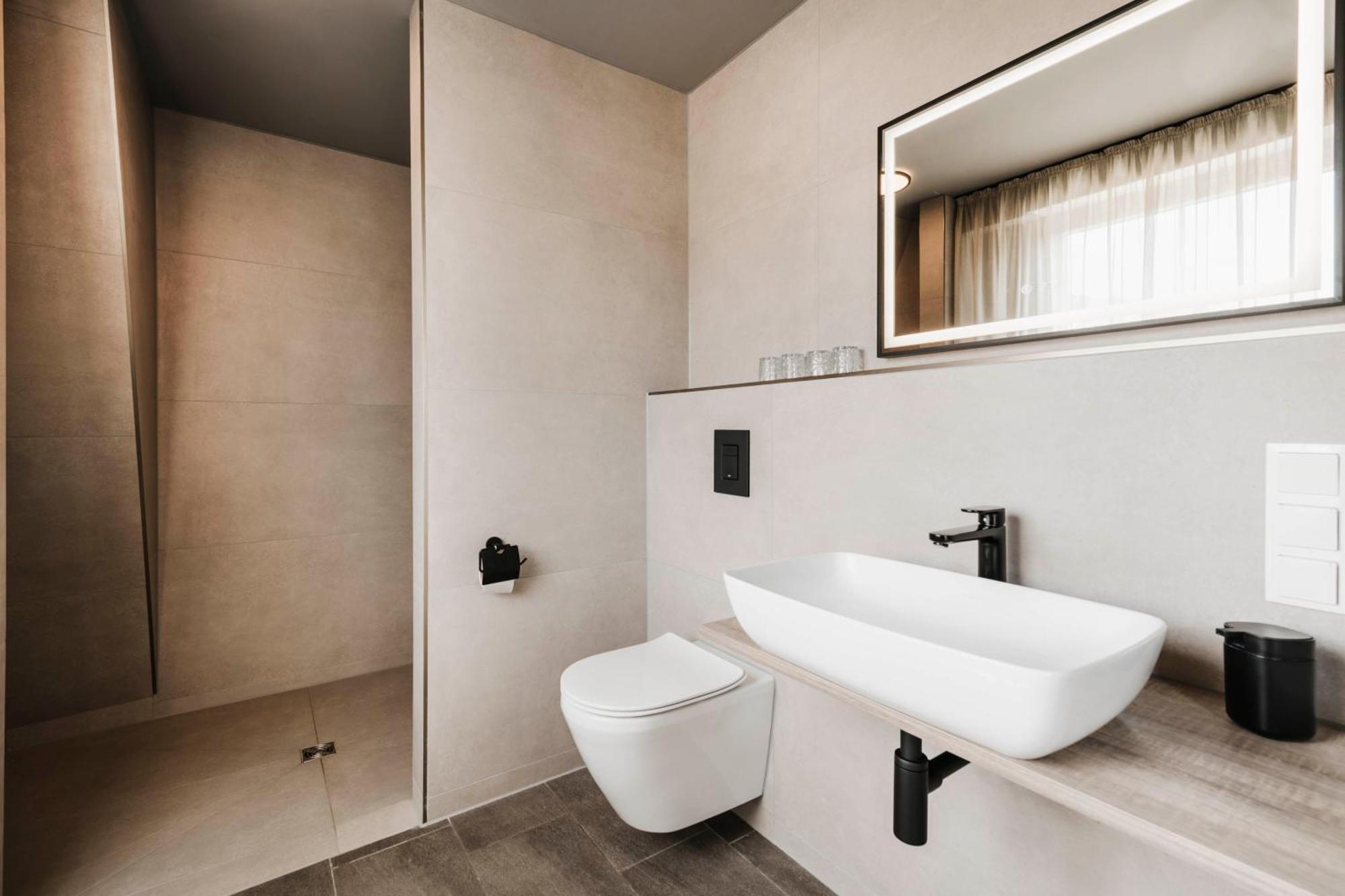 Appartementhotel Seeblick Gronau  Rom bilde
