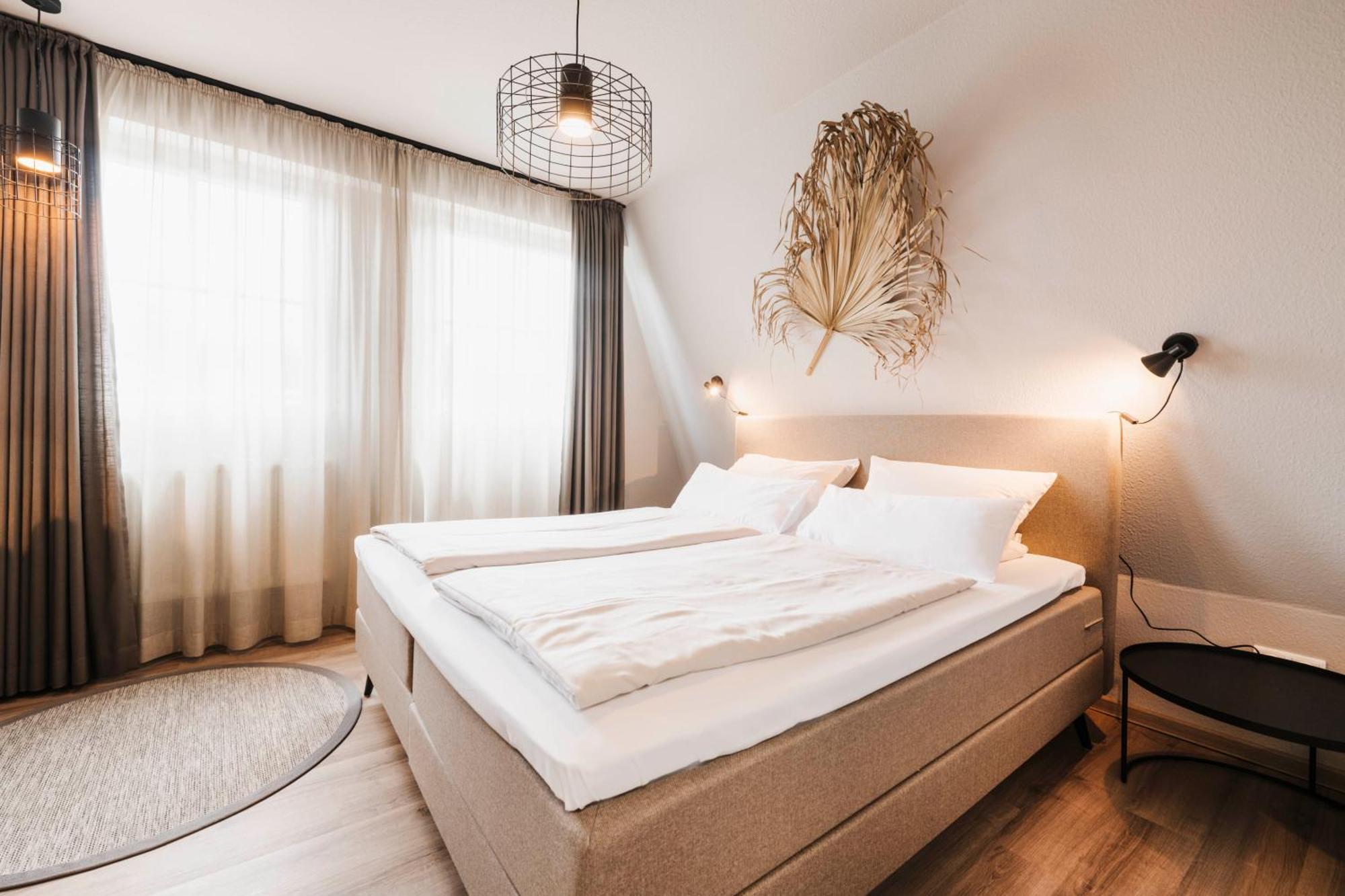 Appartementhotel Seeblick Gronau  Rom bilde